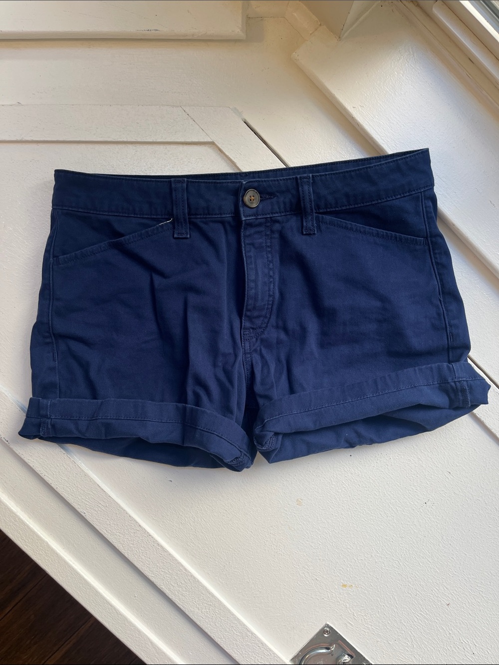 🛍️ St. John's Bay • High Rise Cotton Blend 5" Short in American Navy • Size 6